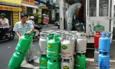 Từ hôm nay (1/9), giá gas tăng thêm 2.000 đồng/bình 12kg