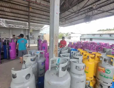 Bình Gas Gia Đình HK PETRO 12Kg