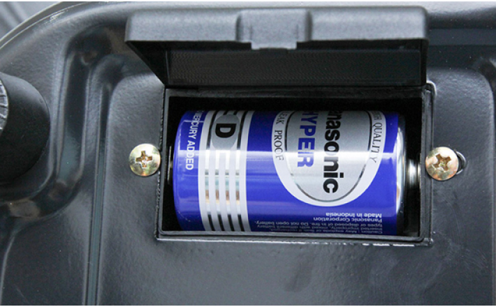 hệ thống đánh lửa bằng pin của bếp gas âm